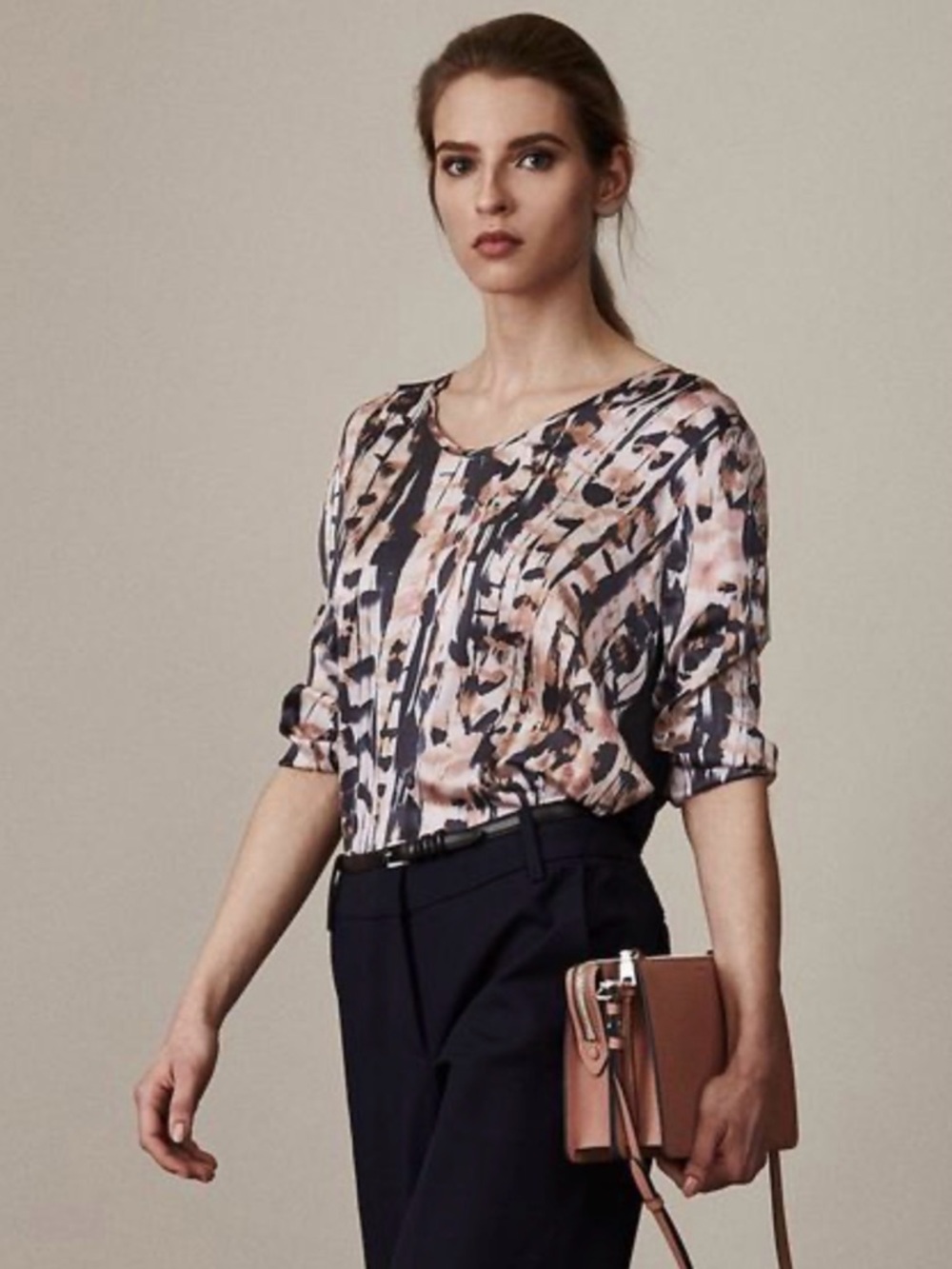 Reiss Helena Silk Front Printed Top, Navy/Multi - Size L - Picture 2 of 6